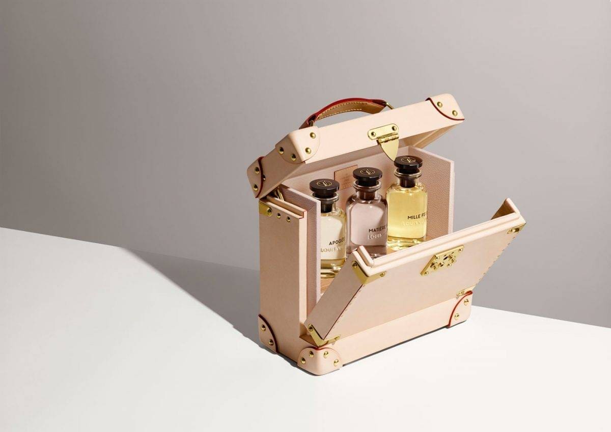 Vuitton lance ses étuis de voyage pour flacons de parfum 